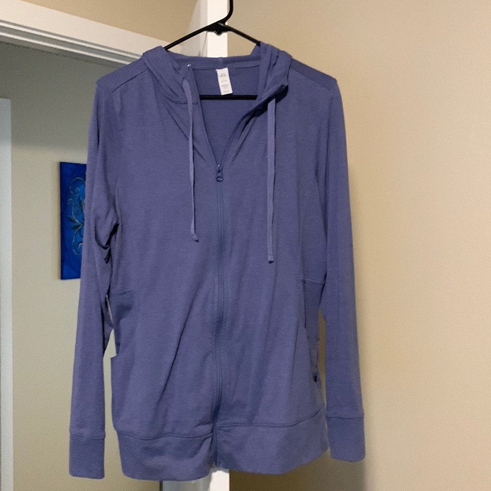 Women’s zip up hoodie / light weight